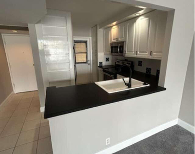 4501 Ne 21st Avenue - Photo Thumbnail 4