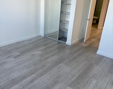 19370 Collins Avenue - Photo Thumbnail 8