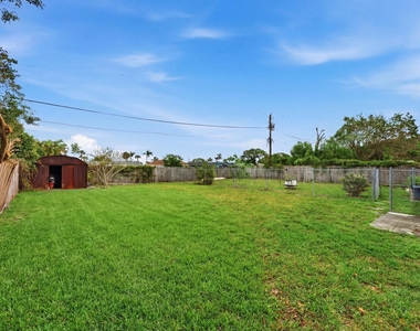 3847 Roan Court E - Photo Thumbnail 25