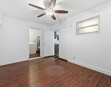 3847 Roan Court E - Photo Thumbnail 17