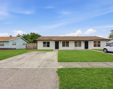 3847 Roan Court E - Photo Thumbnail 2