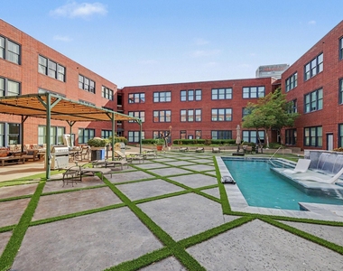 2502 Live Oak Street - Photo Thumbnail 29