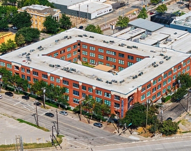 2502 Live Oak Street - Photo Thumbnail 28