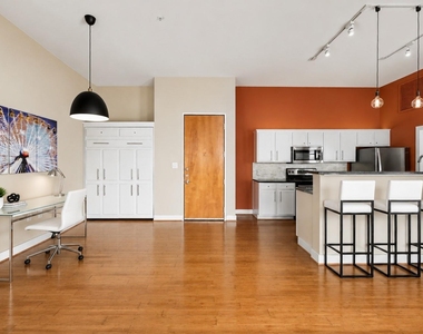 2502 Live Oak Street - Photo Thumbnail 34