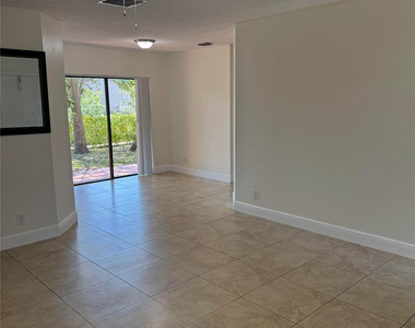 11400 Nw 45th Street - Photo Thumbnail 2