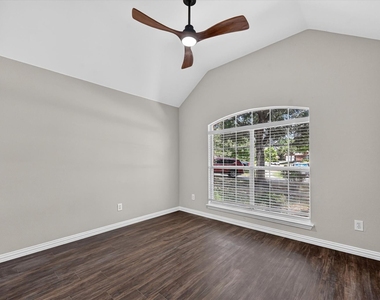 739 Kilbridge Lane - Photo Thumbnail 11
