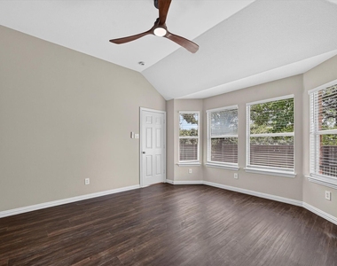 739 Kilbridge Lane - Photo Thumbnail 14