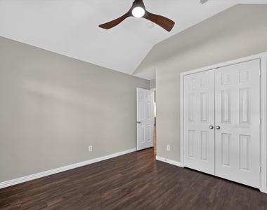 739 Kilbridge Lane - Photo Thumbnail 16