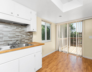 22481 Westchester Boulevard - Photo Thumbnail 4