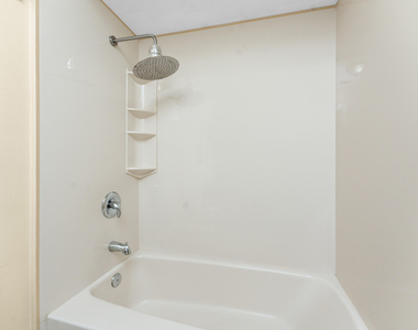 22481 Westchester Boulevard - Photo Thumbnail 37