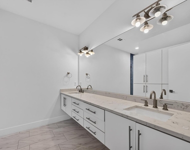 4413 Roseland Avenue - Photo Thumbnail 18