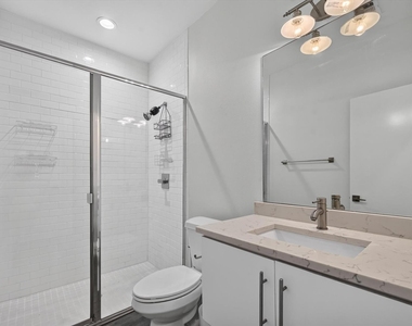 4413 Roseland Avenue - Photo Thumbnail 16