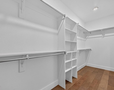 4413 Roseland Avenue - Photo Thumbnail 20