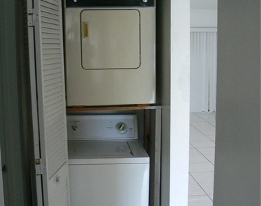 3103 Coral Ridge Drive - Photo Thumbnail 3