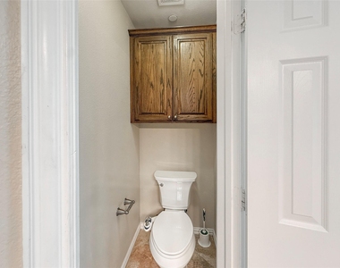 2403 Stutz Drive - Photo Thumbnail 31