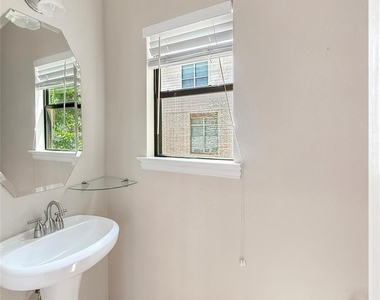 2403 Stutz Drive - Photo Thumbnail 8