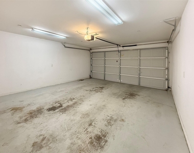 2403 Stutz Drive - Photo Thumbnail 35