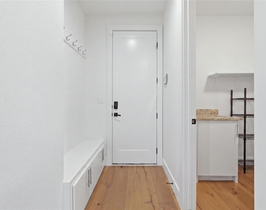 1808 Shaw Street - Photo Thumbnail 2
