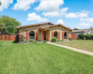 8515 Londonderry Lane - Photo Thumbnail 22