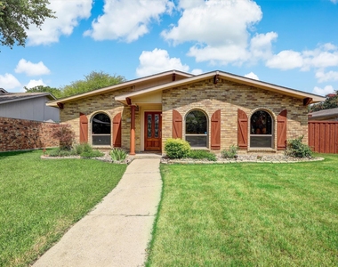 8515 Londonderry Lane - Photo Thumbnail 20