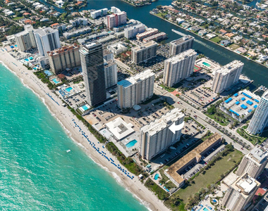 1950 S Ocean Drive - Photo Thumbnail 9