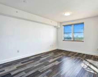 1830 Radius Drive - Photo Thumbnail 11