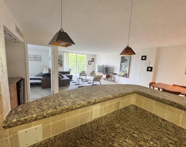 1000 Spanish River Road - Photo Thumbnail 6