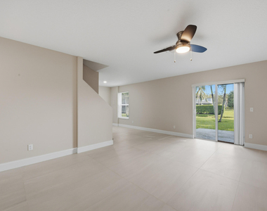 1031 Goldenrod Road - Photo Thumbnail 9