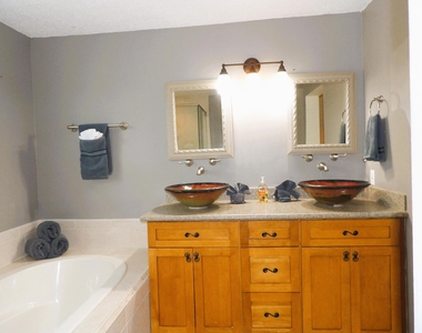 206 Mainsail Circle - Photo Thumbnail 17