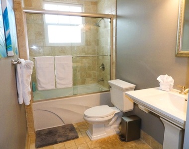 206 Mainsail Circle - Photo Thumbnail 9