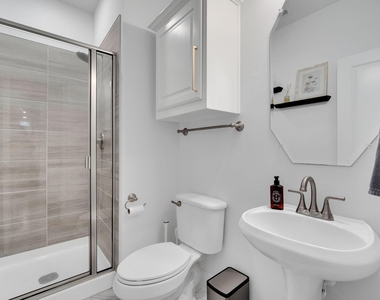 1767 Shumard Street - Photo Thumbnail 19