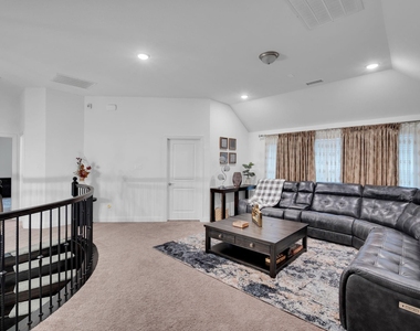 1767 Shumard Street - Photo Thumbnail 17