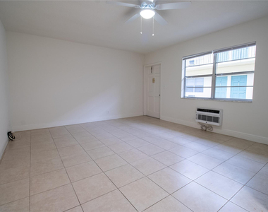 2537 Lincoln Street - Photo Thumbnail 3