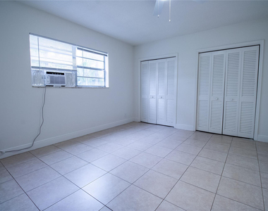2537 Lincoln Street - Photo Thumbnail 9