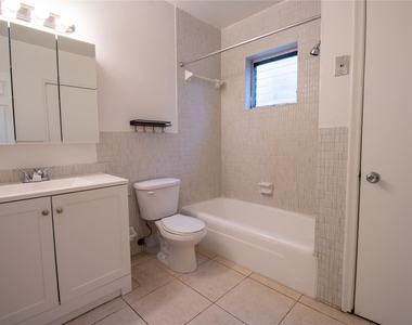 2537 Lincoln Street - Photo Thumbnail 8
