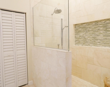 13348 Mangrove Isle Drive - Photo Thumbnail 20