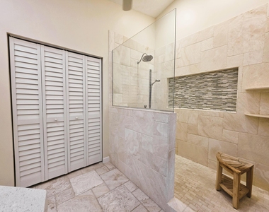 13348 Mangrove Isle Drive - Photo Thumbnail 19