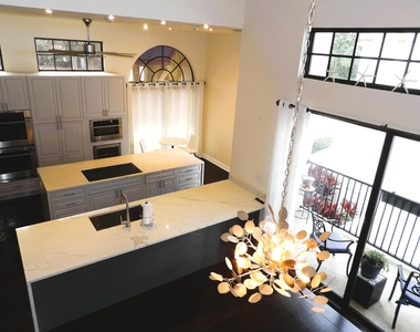 13348 Mangrove Isle Drive - Photo Thumbnail 6