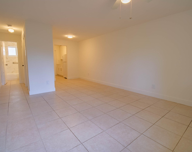 1831 Park Lane - Photo Thumbnail 1