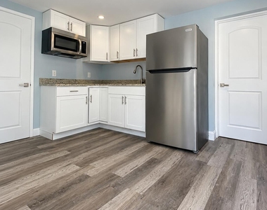 115 Walker Avenue - Photo Thumbnail 2