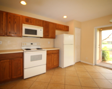 6602 Sandy Bank Terrace - Photo Thumbnail 10
