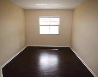 6602 Sandy Bank Terrace - Photo Thumbnail 13