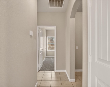 9105 Switchgrass Lane - Photo Thumbnail 3