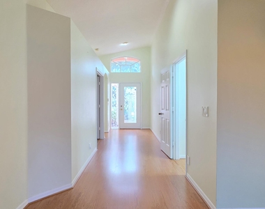 7299 Lugano Drive - Photo Thumbnail 5