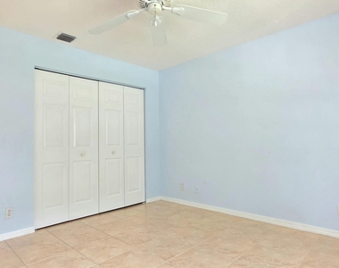 7299 Lugano Drive - Photo Thumbnail 35
