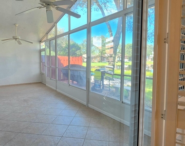 7299 Lugano Drive - Photo Thumbnail 15