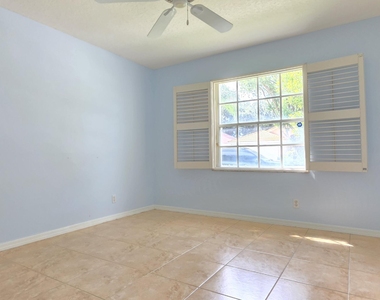 7299 Lugano Drive - Photo Thumbnail 34
