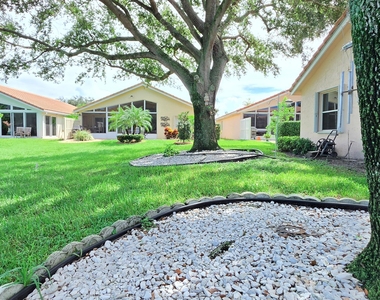 7299 Lugano Drive - Photo Thumbnail 27