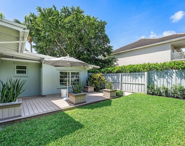 233 Lake Terrace - Photo Thumbnail 34