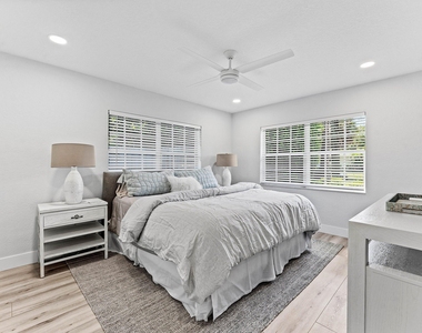 233 Lake Terrace - Photo Thumbnail 16